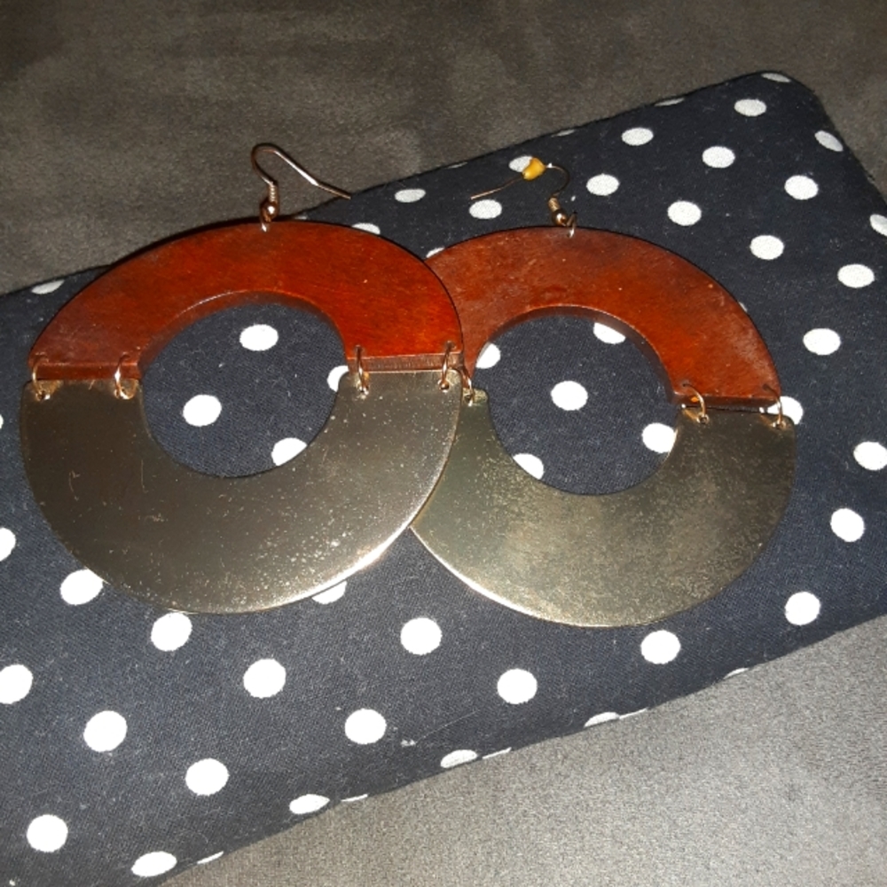 Fashion Gold Wood Earrings